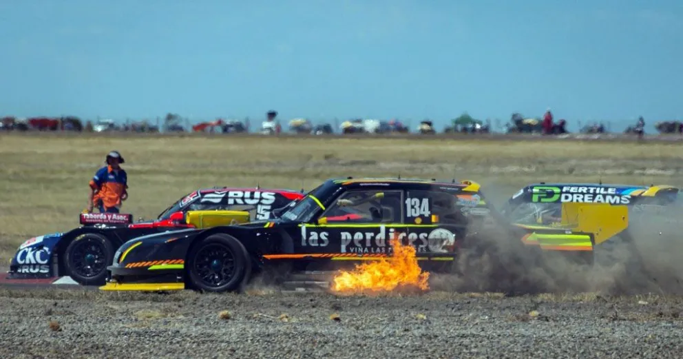 Mirá las mejores imágenes del espectacular comienzo del TC en Viedma