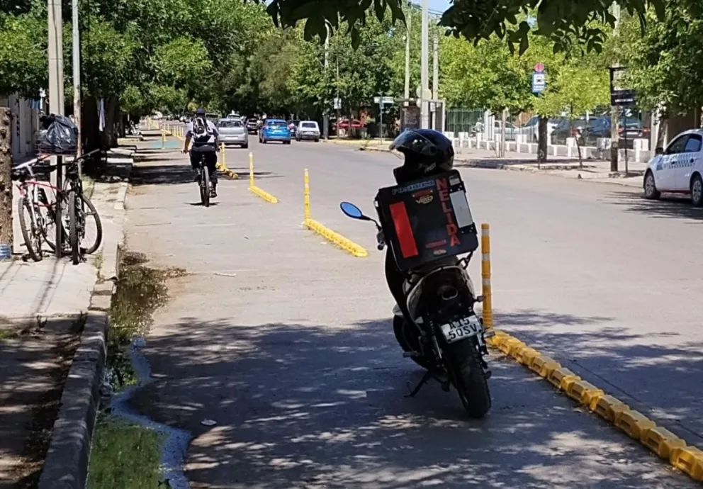 Atención ciclistas y quienes usan monopatines: Viedma prepara cambios para ordenar el tránsito
