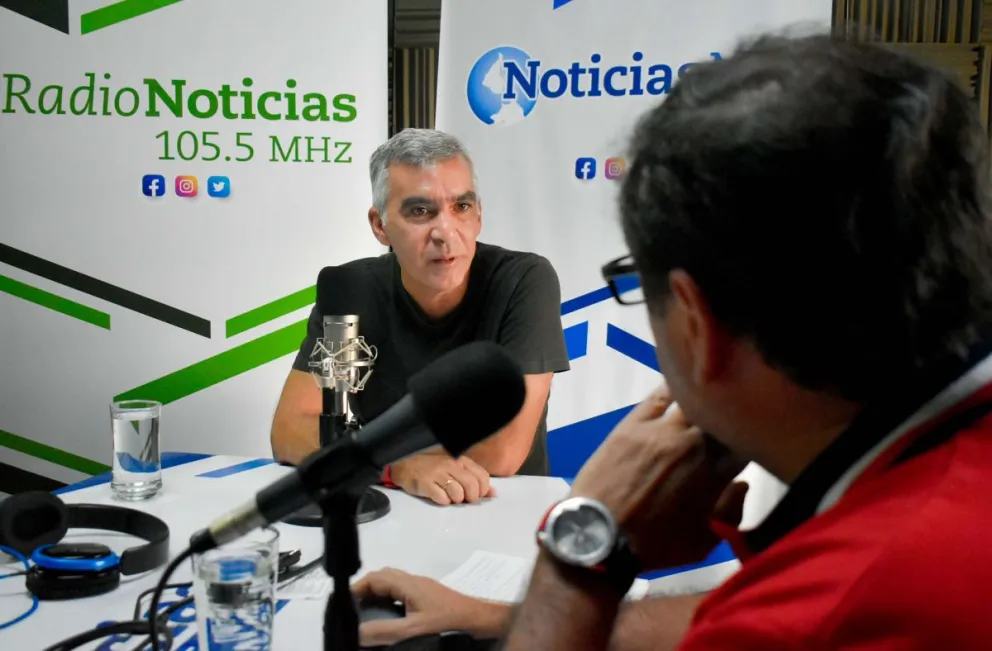 La dura respuesta de López ante los paros docentes: “Una manera de generar un fin de semana súper largo”