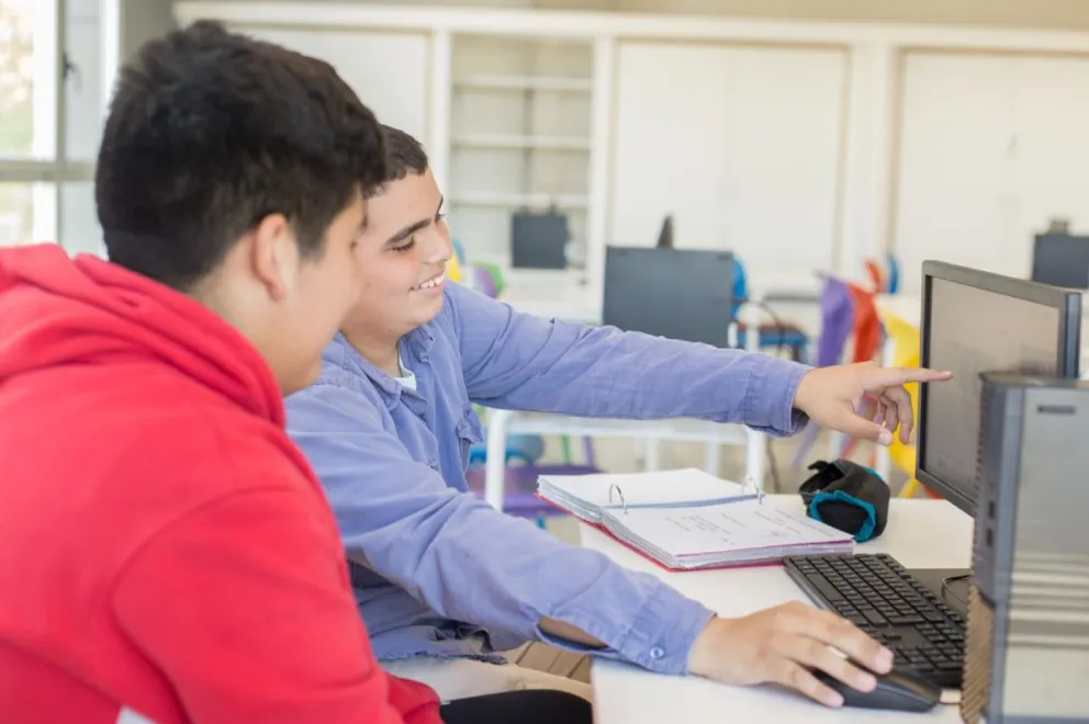 Abrieron las inscripciones para jóvenes rionegrinos que quieran aprender programación gratis