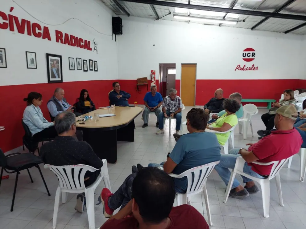 Molestos con Tortoriello, afiliados radicales piden pista en la Lista 3 y el “gran acuerdo”