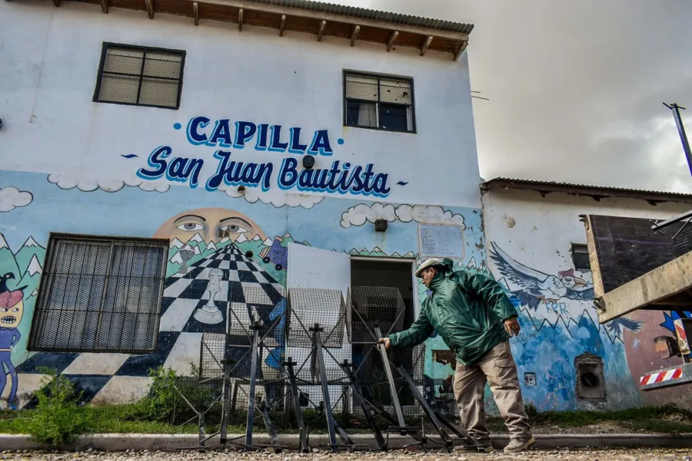 Con corte de pelo solidario, la Red Interinstitucional retomó sus actividades en el Alvarez Guerrero 