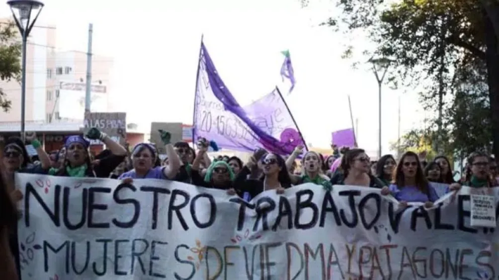 Organizaciones feministas y transfeministas debatirán la agenda el 8M