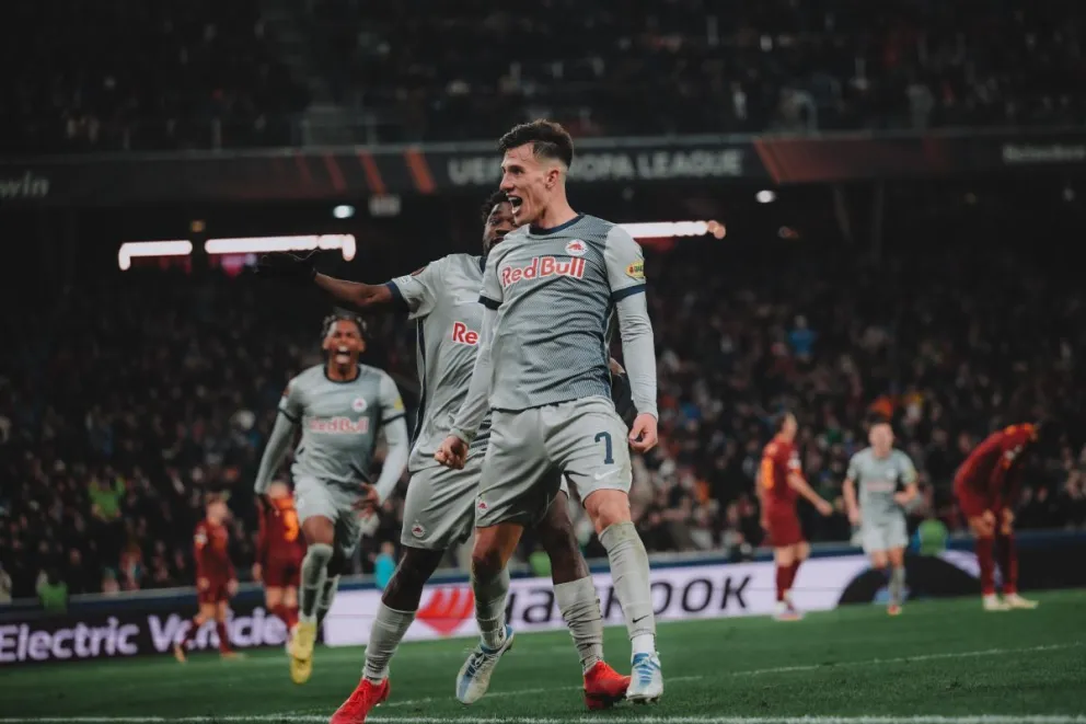 Con un gol de Nicolás Capaldo, el Salzburgo venció a la Roma en la Europa League