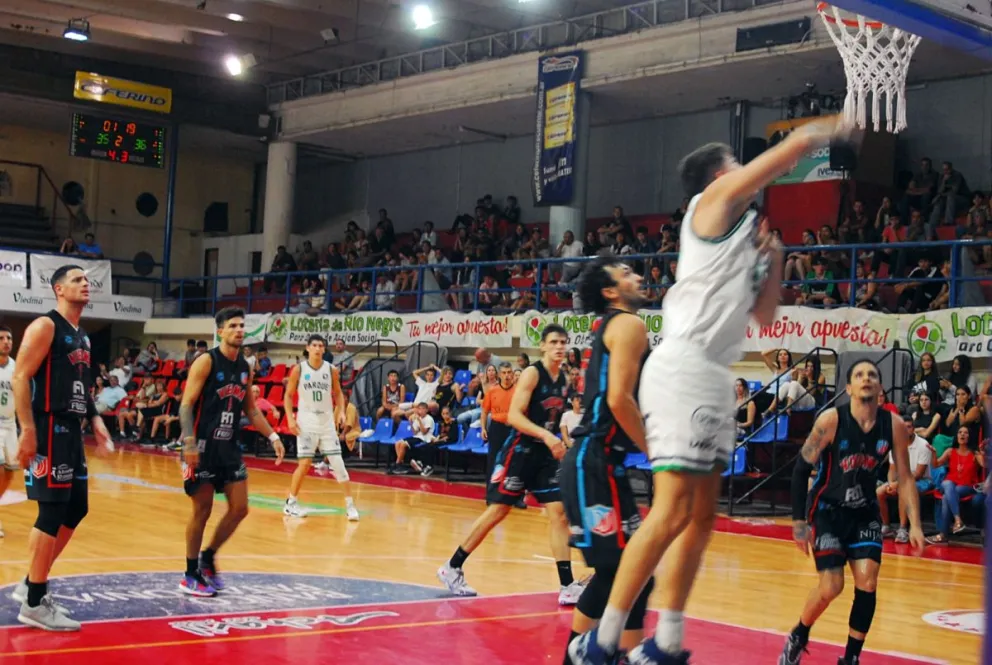 Deportivo Viedma volvió a la victoria jugando como local