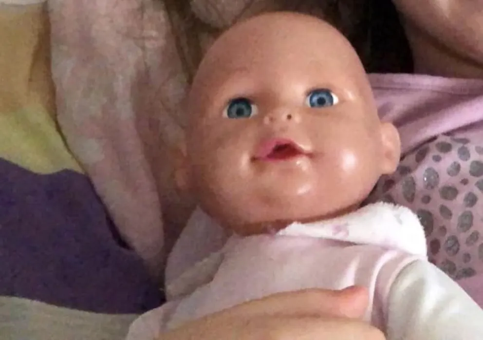 Una niña perdió su muñeca y comenzó una campaña para encontrarla 