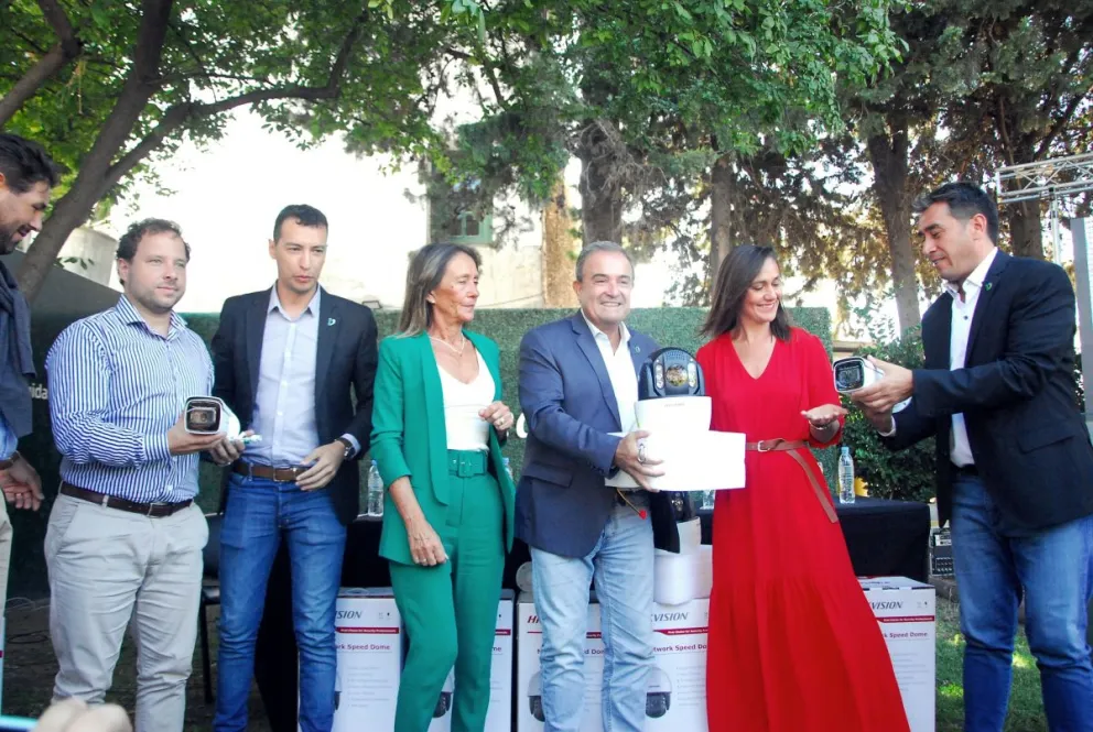 Viedma sumó 27 cámaras de seguridad: “El gobierno local está dando un nuevo paso en materia de prevención”