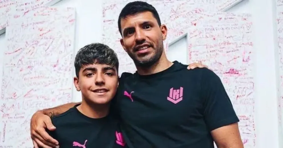 La hermosa foto que usó el hijo del Kun Agüero para saludar a Messi en su cumpleaños