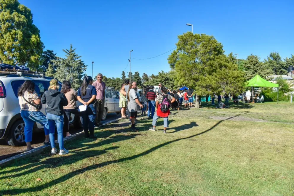 Ya se vive y se disfruta la primera edición de la Fiesta Nacional del Río en Viedma