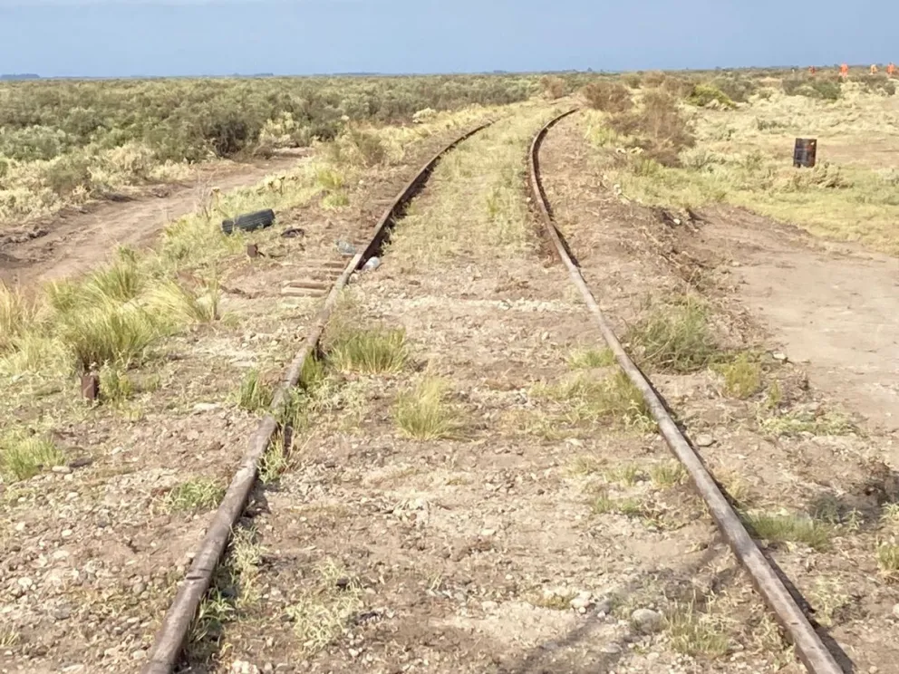 Vías robadas entre Bahía Blanca y Patagones: culminaron los trabajos en tiempo récord  