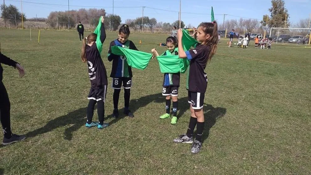Acalorado debate sobre fútbol y género en la Liga Rionegrina