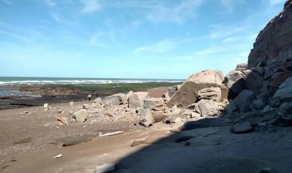 Hubo derrumbes en La Lobería y piden máxima precaución