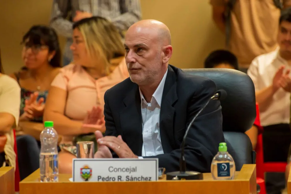 Pedro Sánchez habló de facilitar la gobernabilidad al nuevo intendente