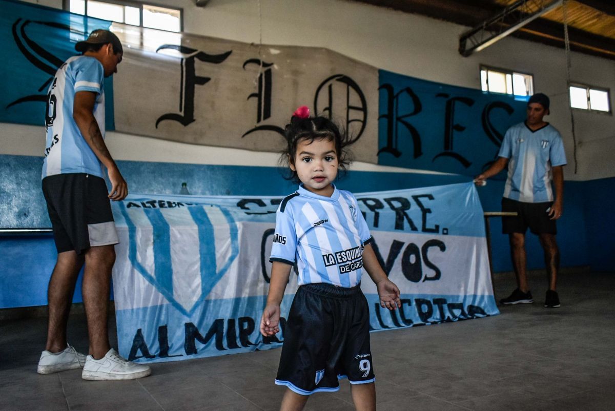 Bajo un emotivo acto, Almirante Brown oficializó su participación en Liga  Rionegrina | NoticiasNet - Informacion de Rio Negro, Patagones y la costa.