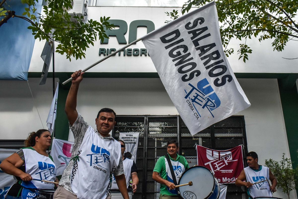 Destacan como positivos varios aspectos de la propuesta salarial a los docentes