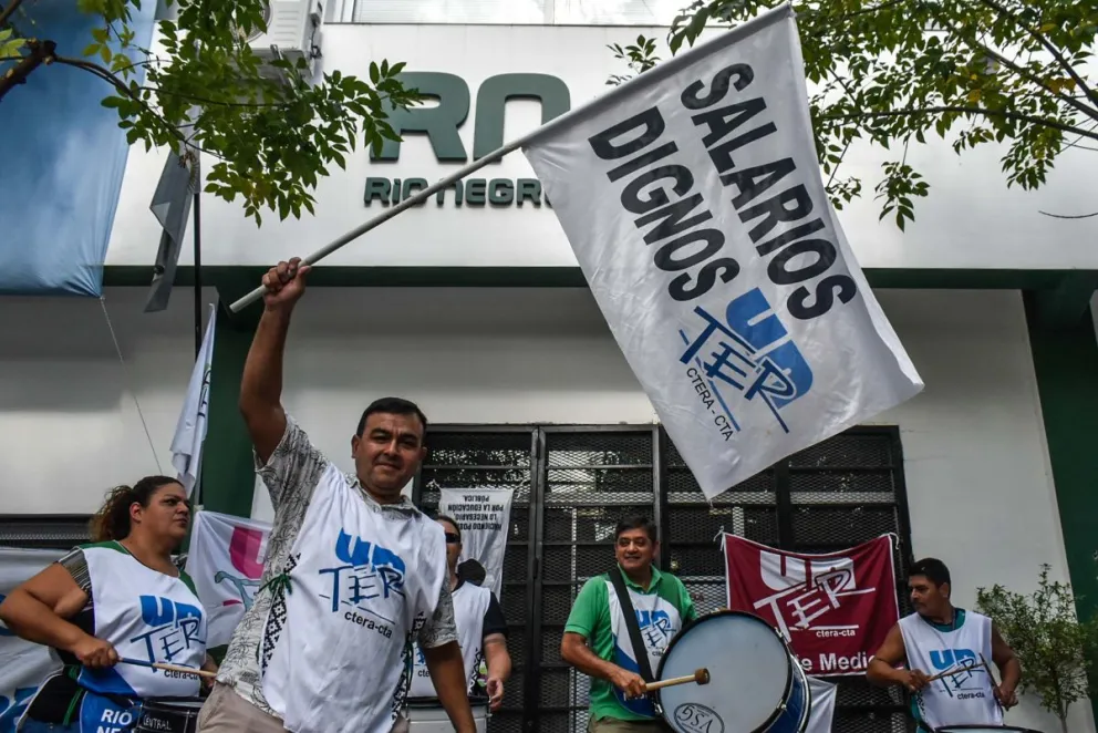 Conflicto docente y qué pasa si no se acata la conciliación obligatoria: la mirada de un abogado laboralista 