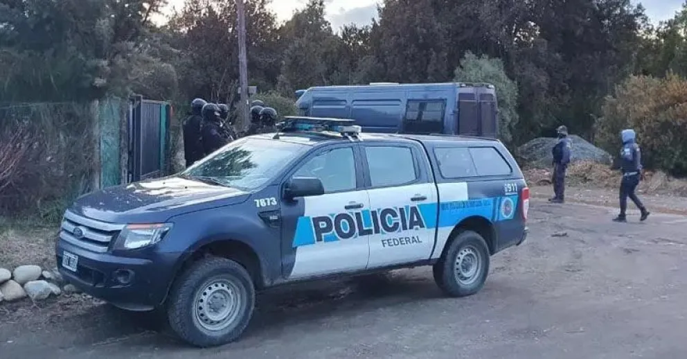 “¿Tenés alguna movida de merca?”: detuvieron en Bariloche a un sujeto que vendía drogas en Patagones 