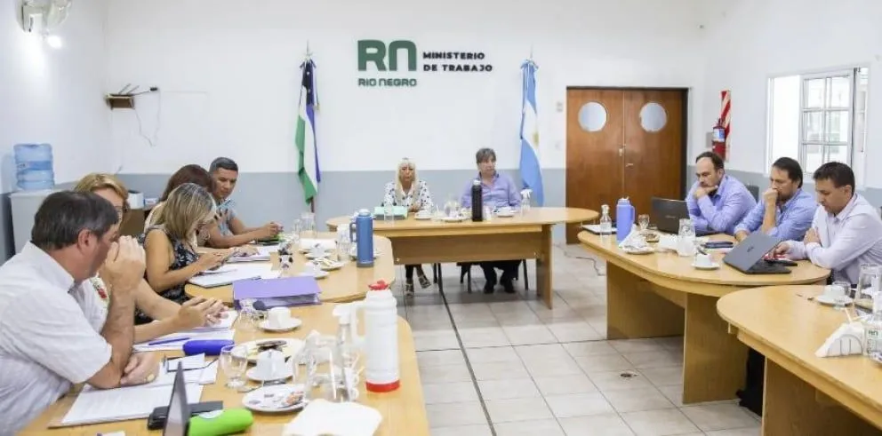 Finalizó la paritaria docente con la propuesta de pago del 10% "descontado en noviembre"
