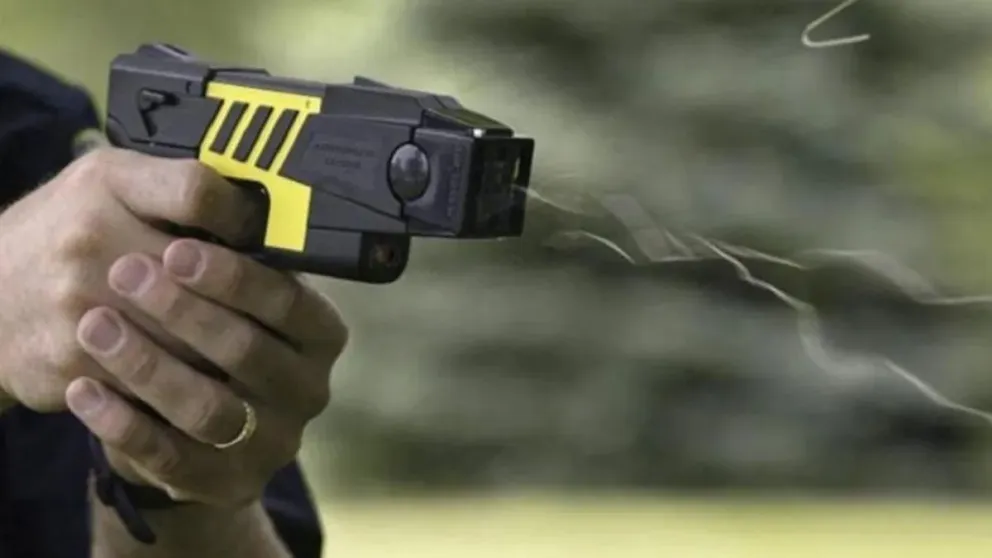 Un diputado presentó un proyecto para que las pistolas “Taser” sean de uso civil