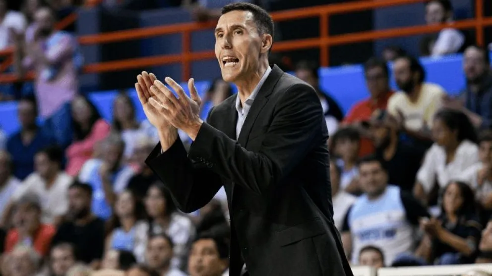 Básquet: Pablo Prigioni seguirá como DT de la Selección argentina