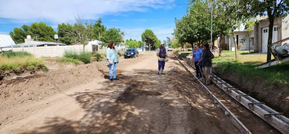 Visita oficial y recorrida por obras públicas que se ejecutan con el Fondo Educativo