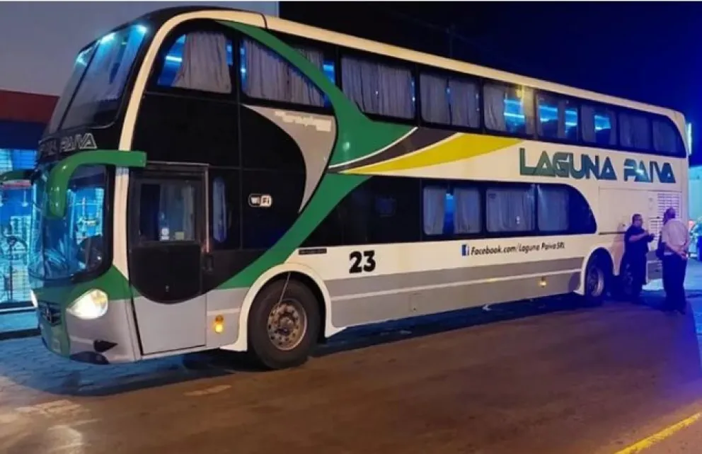 Atacaron a tiros a un micro que trasladaba efectivos del Servicio Penitenciario en Rosario 