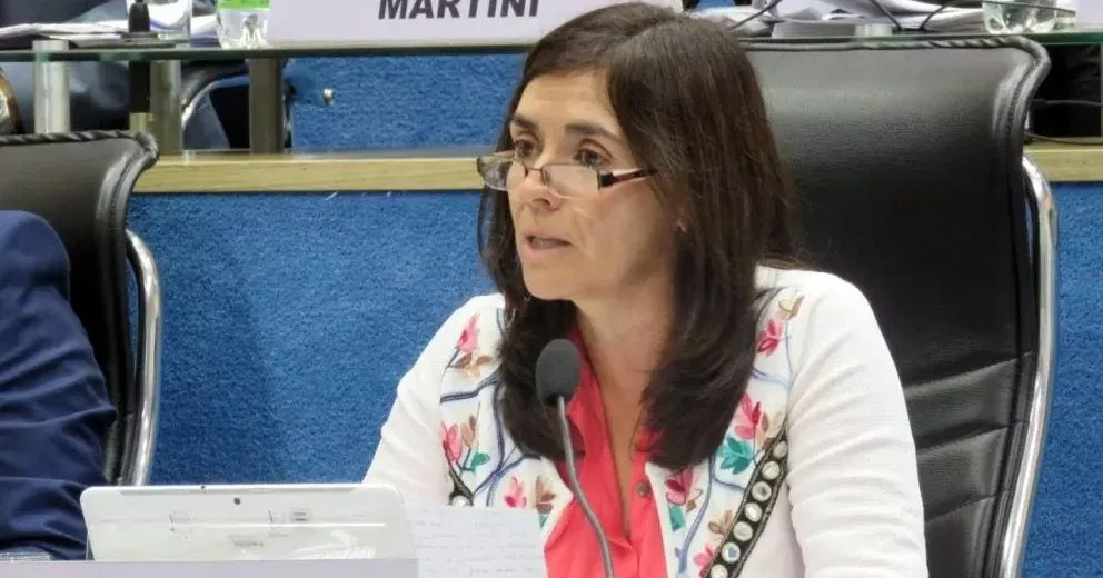 Alejandra Mas: “hay que poner en primer lugar a la gente”