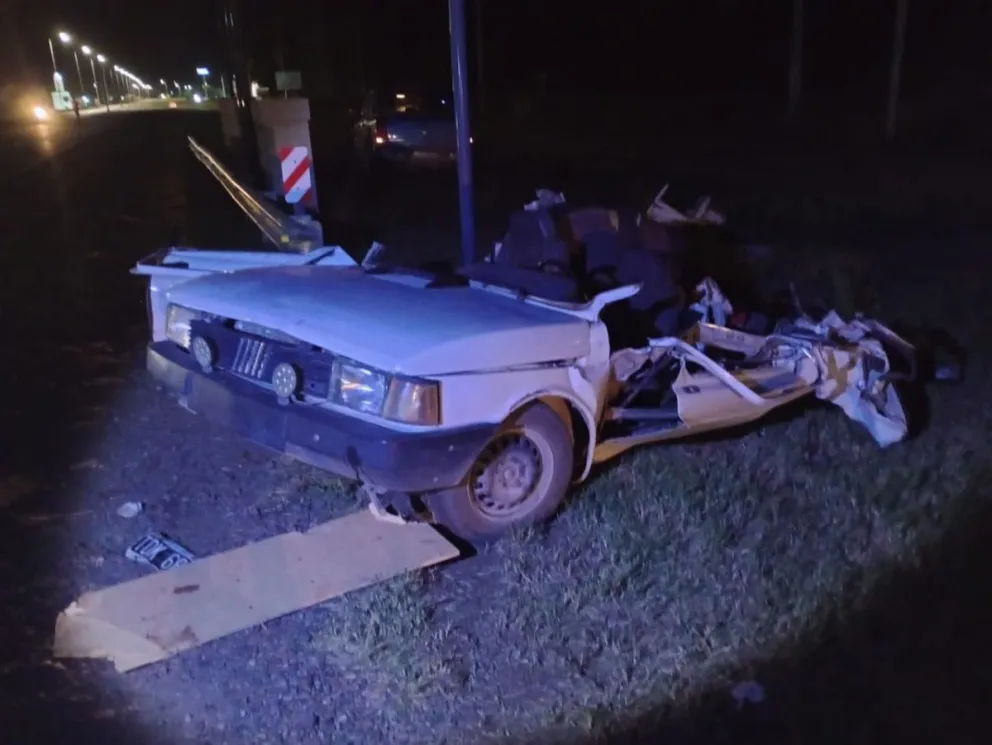 Grave accidente en la Ruta Nacional 250 deja dos jóvenes con lesiones graves