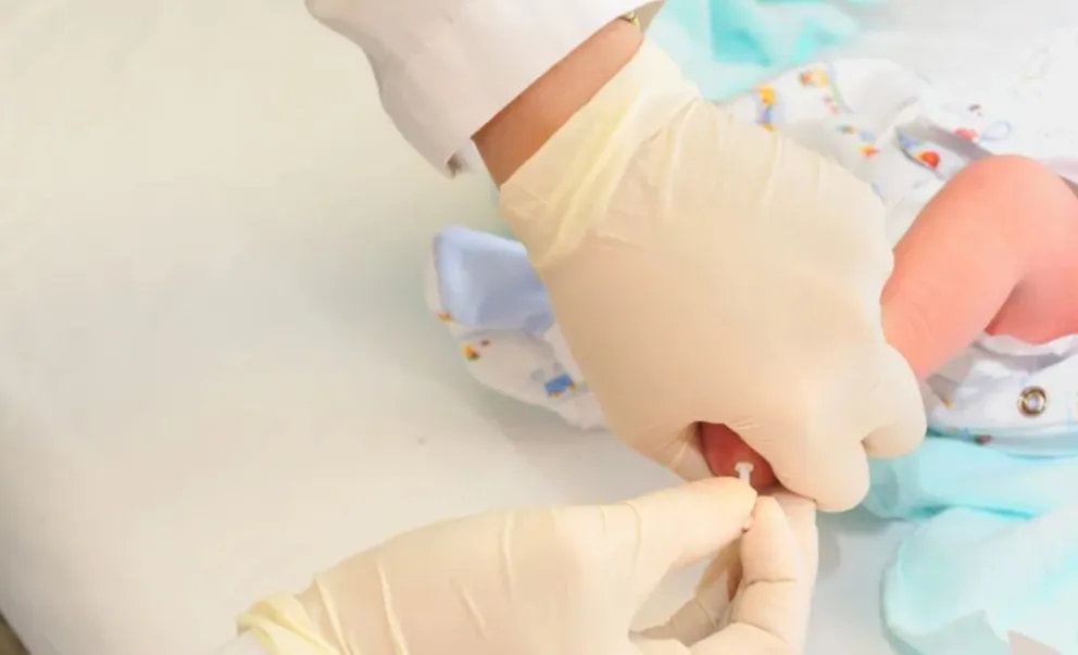 Pesquisa neonatal: la importancia de los testeos para detectar patologías en recién nacidos