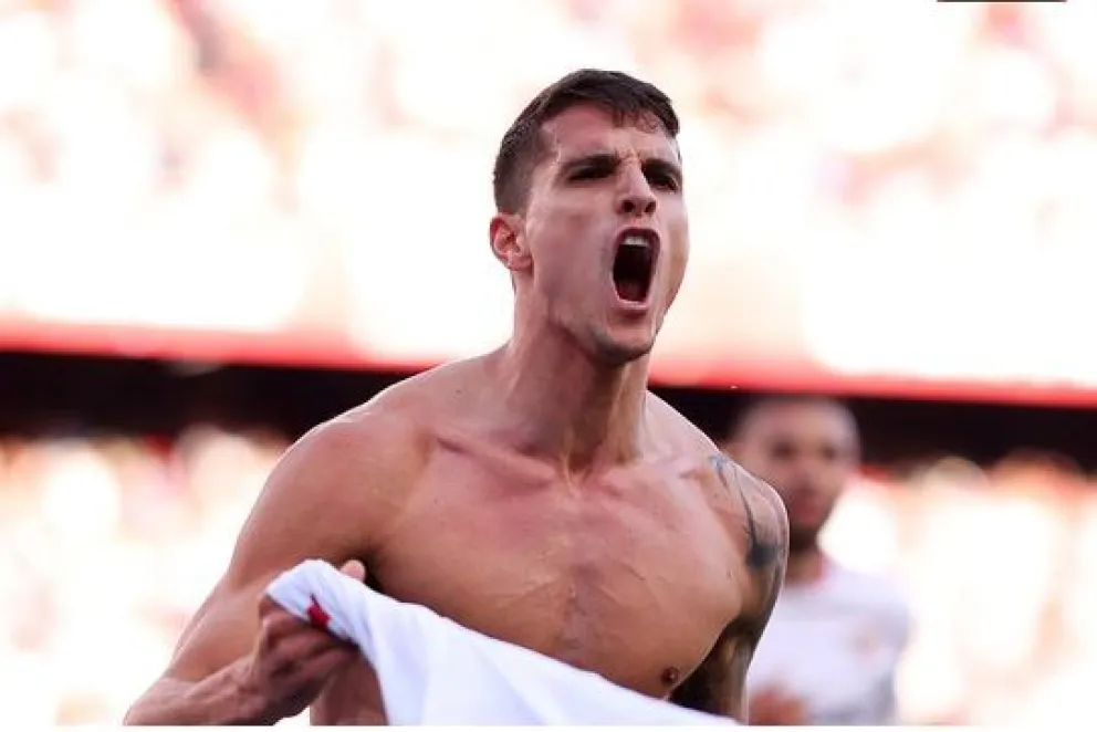 Doblete argentino para la victoria del Sevilla