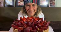 Cuánto vale comer una tarta de frutillas en un local de Maru Botana