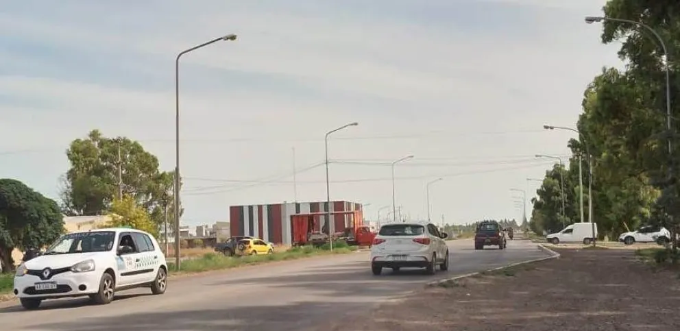 Piden semáforos para un transitado cruce de calles de los barrios Jardín y San Martín