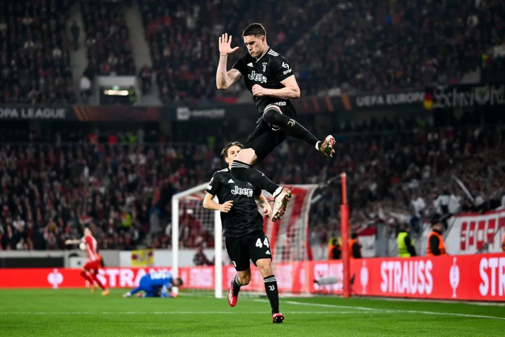 Juventus ganó como visitante y se metió entre los mejores ocho del torneo