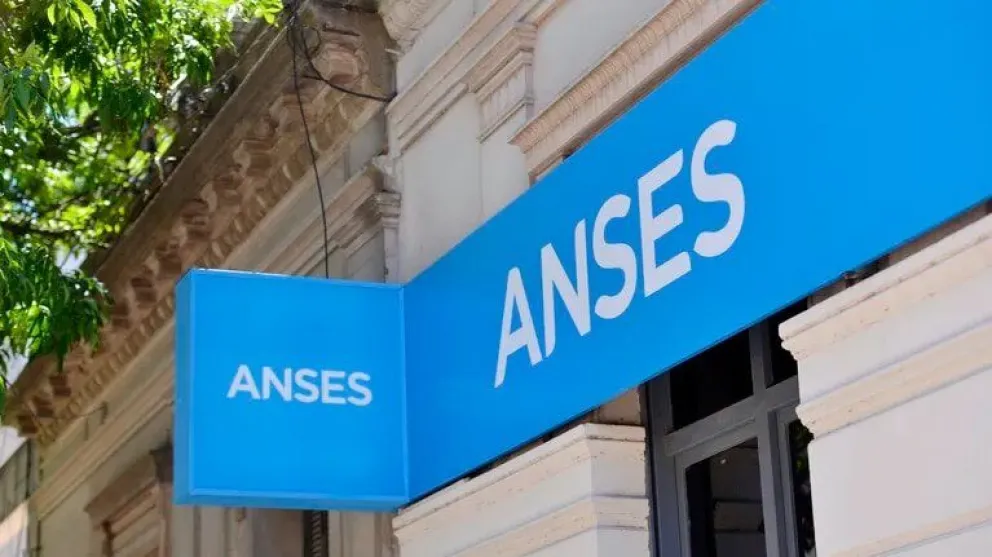 AUH, jubilaciones y más: quiénes cobran el viernes 17 de marzo