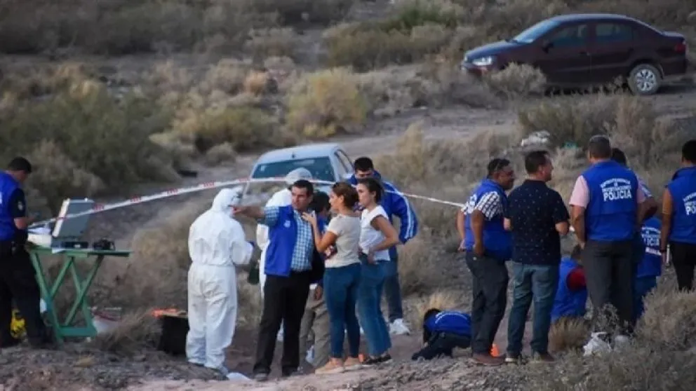 Un nuevo femicidio en la región: encuentran el cuerpo de una mujer en la barda