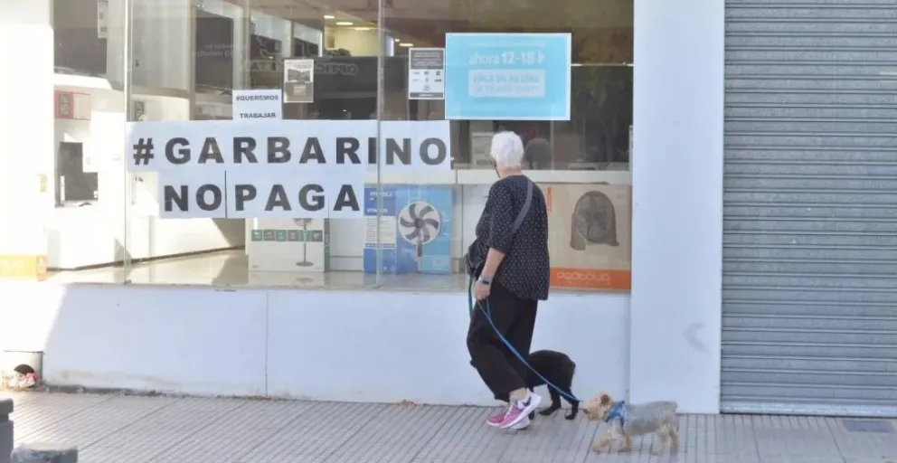 Una burla ex empleados de Garbarino de Viedma est n recibiendo