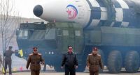 El mundo expectante: Corea del Norte lanzó un misil y se anotaron unos 800 mil voluntarios para la guerra