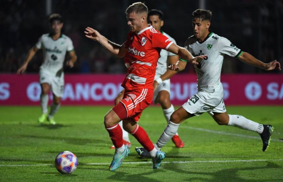 River no se apiadó  de Sarmiento y se llevó tres puntos de Junín