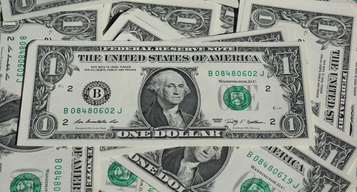 Dólar blue y dólar oficial: cotización de este lunes 20 de marzo