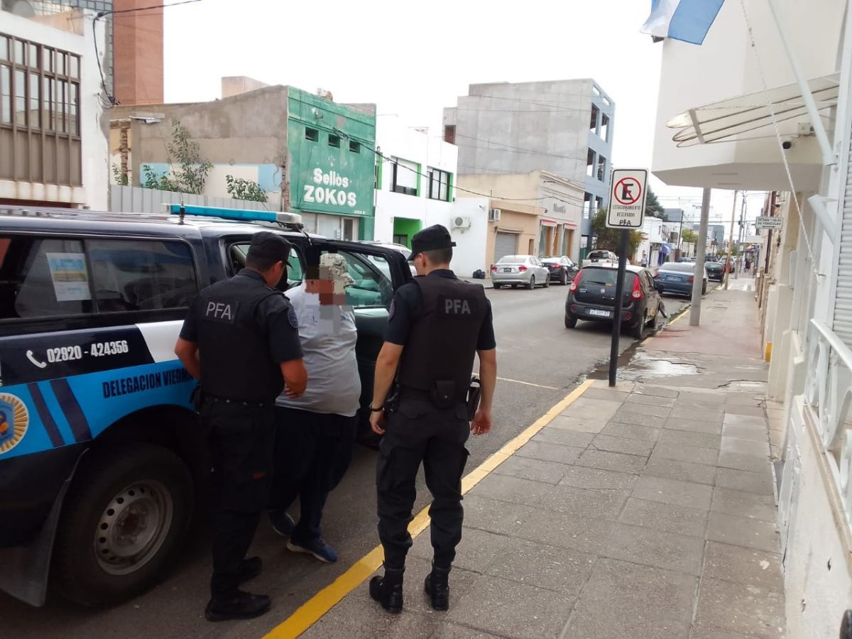 La Policía Federal detuvo a un sujeto de Viedma por un caso de estafa