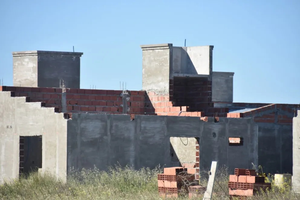 Obreros de la construcción "independientes" piden trabajo en obras públicas