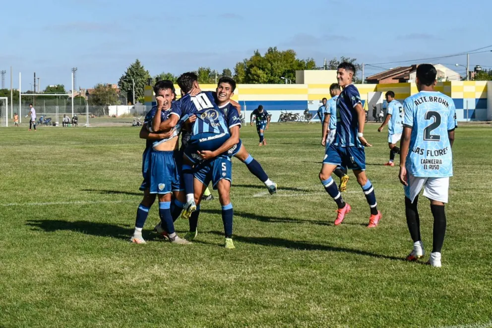 Sol de Mayo venció a Almirante Brown y se afianza en la cima