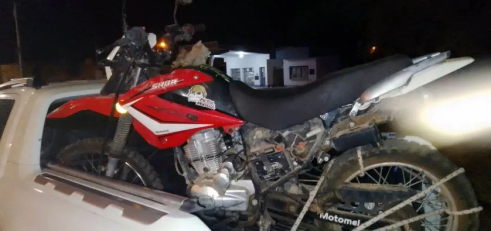 Atención: en Conesa recuperaron una moto robada en Viedma