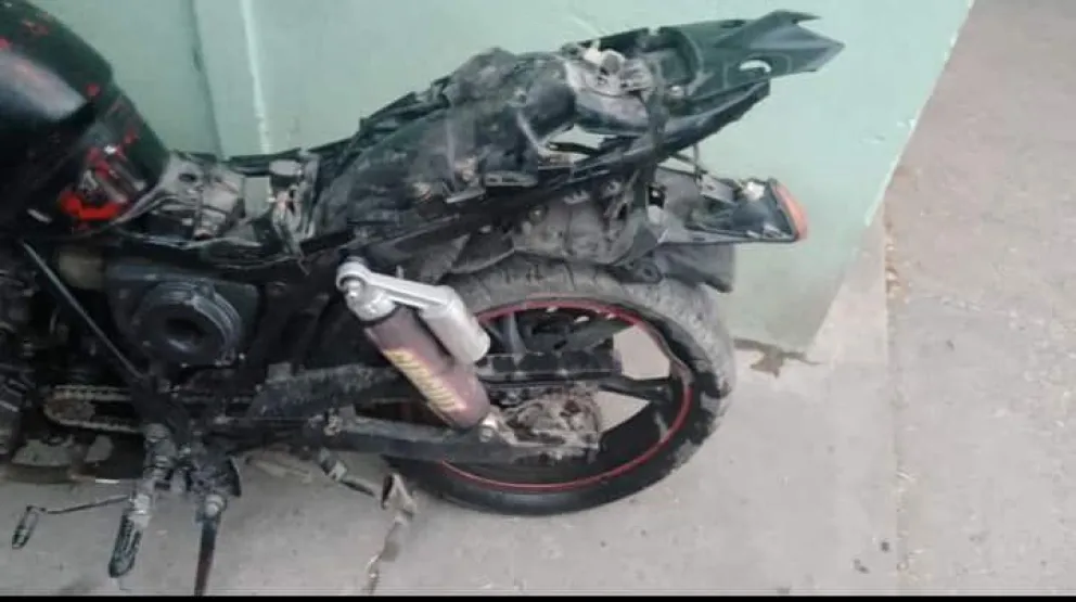 Un hombre los embistió de atrás en la Avenida caseros y se dio a la fuga