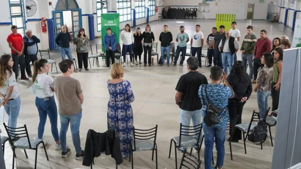 Empleados legislativos participaron de un taller para abordar problemáticas de adicciones 