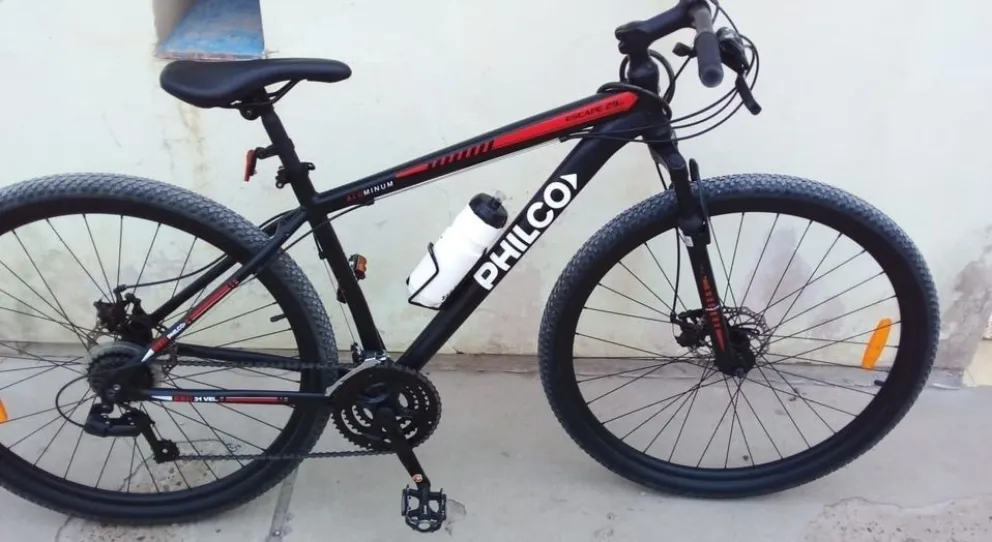 Se robaron bicicletas de la Escuela Industrial de Viedma: hay preocupación entre el alumnado 