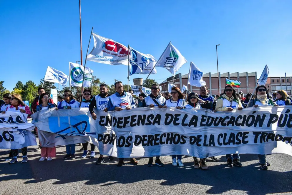 UnTER:  "La gobernadora Carreras ordenó la línea de extorsión"