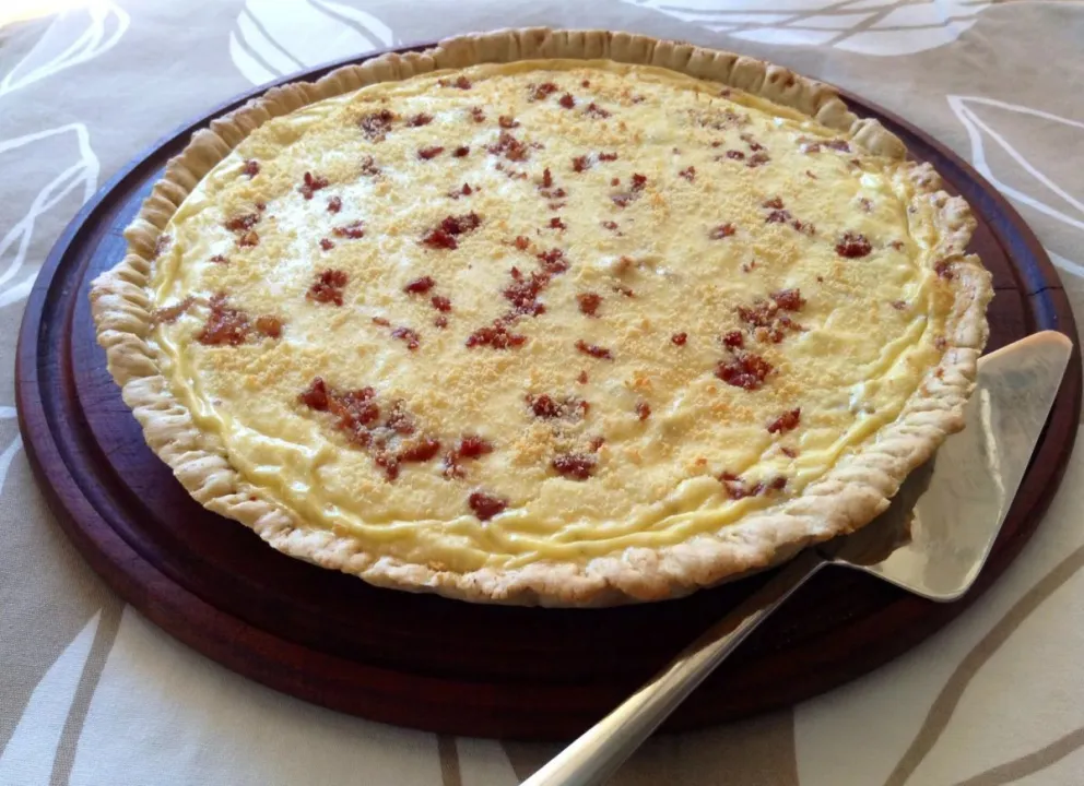 Simple y rica: tarta de queso y panceta en 5 pasos