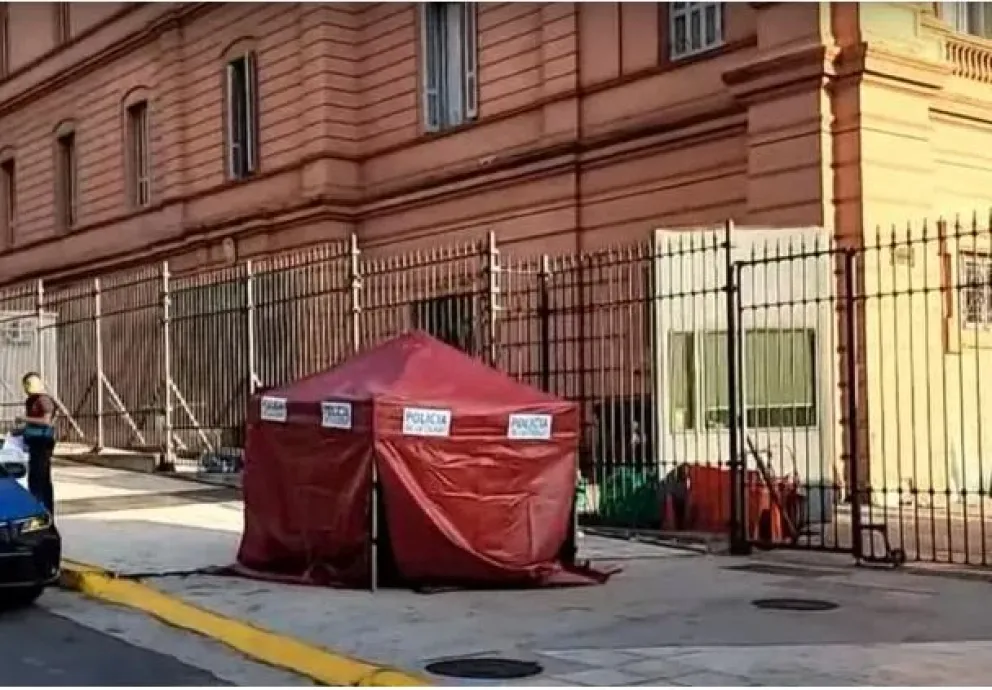 Desgarrador: una beba de 3 meses en situación de calle murió a metros de la Casa Rosada