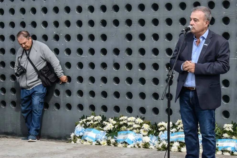  Malvinas: Pesatti instó a "seguir manteniendo viva la memoria"